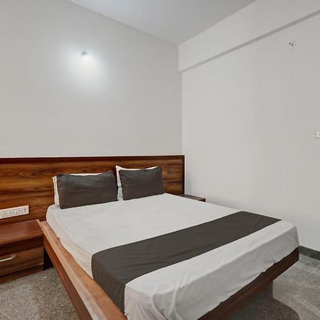 Oyo Hotel Bungalow Inn Lodging & Boarding バンガロール エクステリア 写真